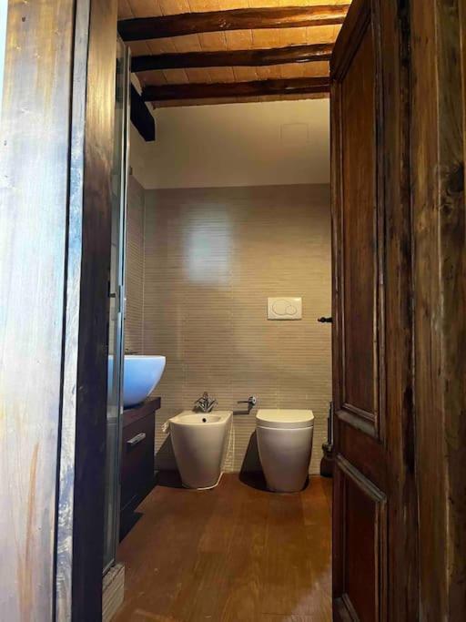 Medieval Tower In Umbria With Swimming Pool Montelagello Exterior photo