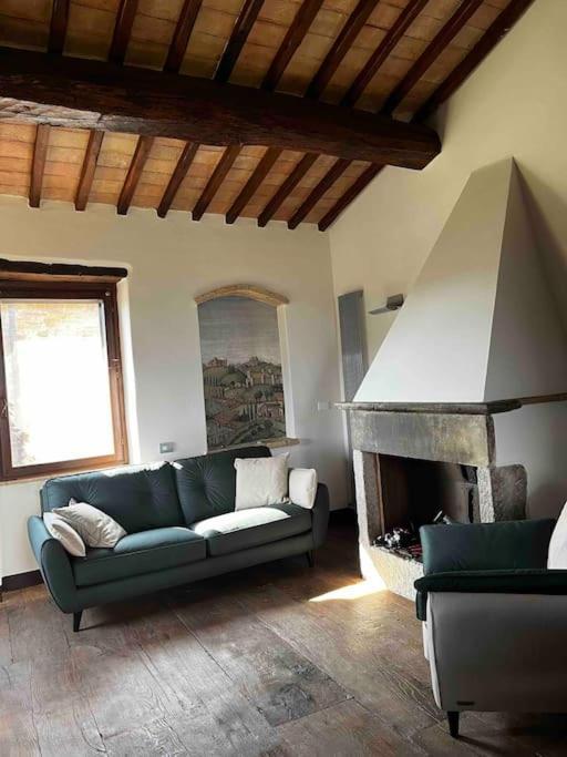 Medieval Tower In Umbria With Swimming Pool Montelagello Exterior photo